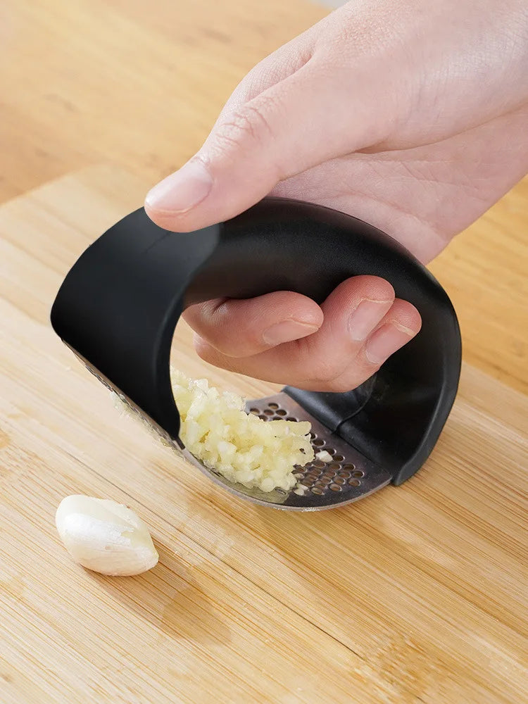 Stainless Steel Garlic Crusher
 Manual Garlic Mincer