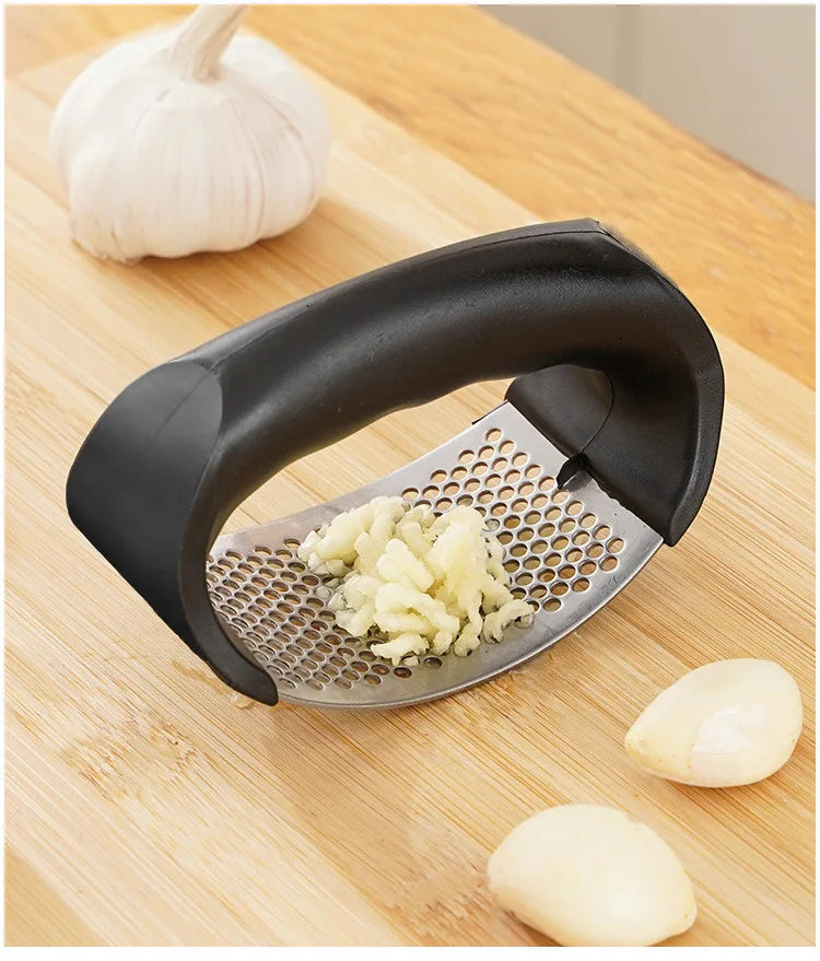 Stainless Steel Garlic Crusher
 Manual Garlic Mincer